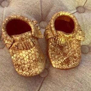 Freshly picked Honeycomb moccasins size 4